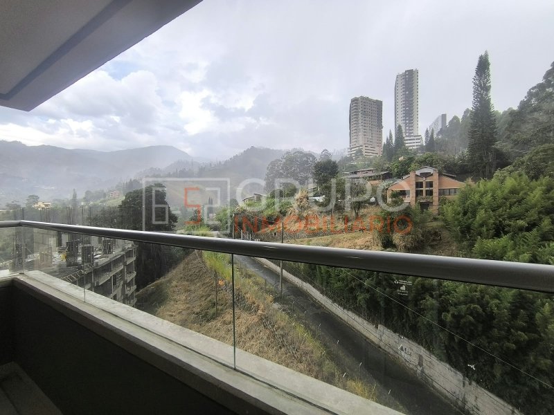 Apartamento disponible para Ambos en Sabaneta con un valor de $3,400,000 - $660,000,000 código 802