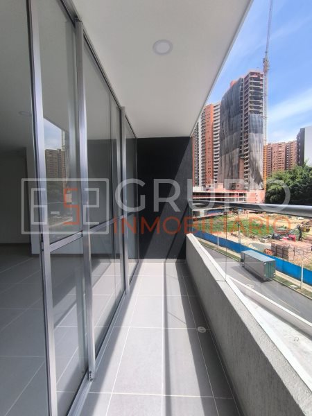Apartamento disponible para Arriendo en Sabaneta con un valor de $3,300,000 código 631