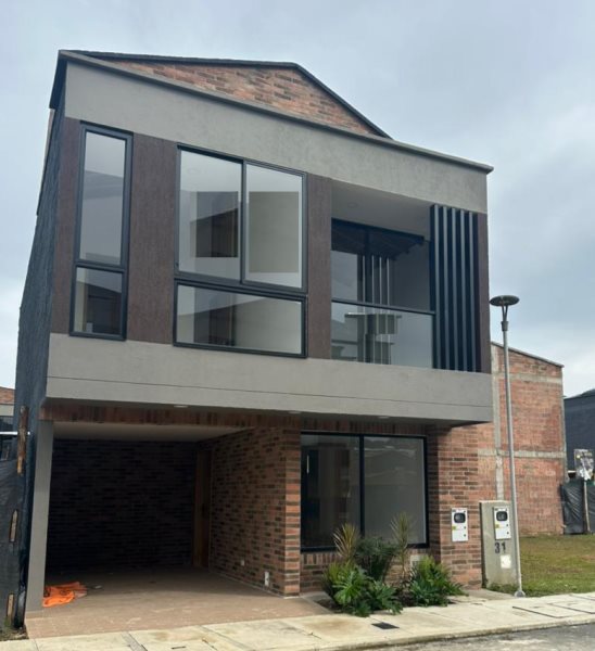 Casa disponible para Ambos en La Ceja La Ceja Foto numero 1