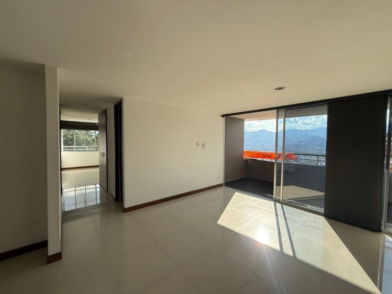 Apartamento disponible para Arriendo en Medellin Loma Del Indio Foto numero 1