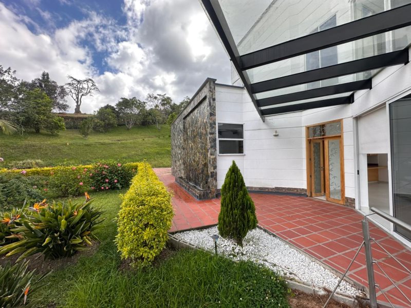 Casa disponible para Ambos en La Ceja La Ceja Foto numero 1