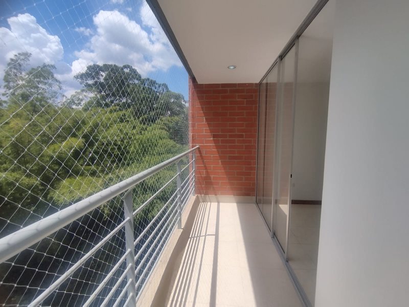 Apartamento disponible para Arriendo en Envigado Cumbres Foto numero 1